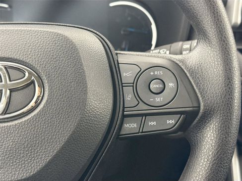 Certified 2025 Toyota RAV4 XLE image 18