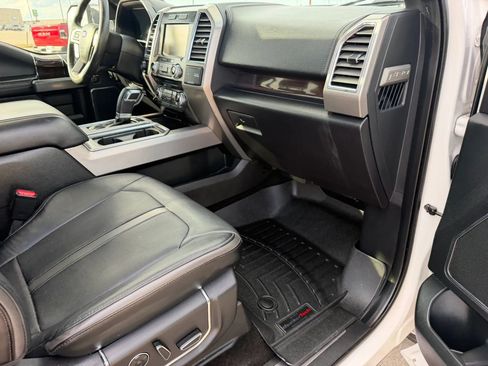 Used 2015 Ford F150 Platinum w/ Trailer Tow Package AWD/4WD image 92