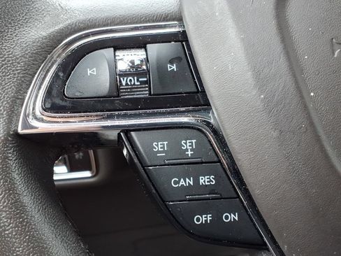 Used 2023 Lincoln Nautilus AWD image 22