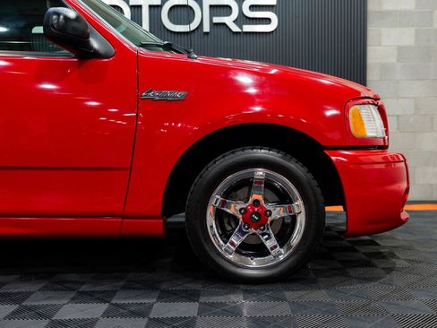 Used 1999 Ford F150 Lightning image 12