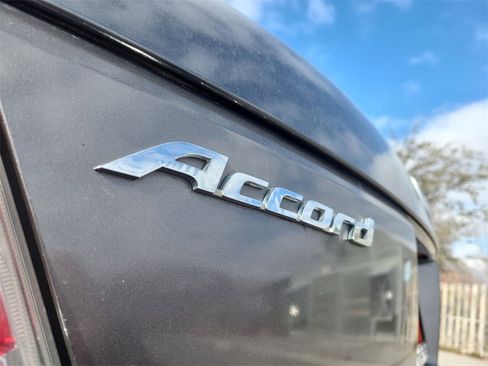 Used 2009 Honda Accord LX-P image 17