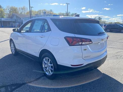 Used 2024 Chevrolet Equinox LS w/ Driver Confidence II Package AWD/4WD image 2