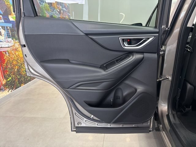 Used 2021 Subaru Forester Premium AWD/4WD image 34