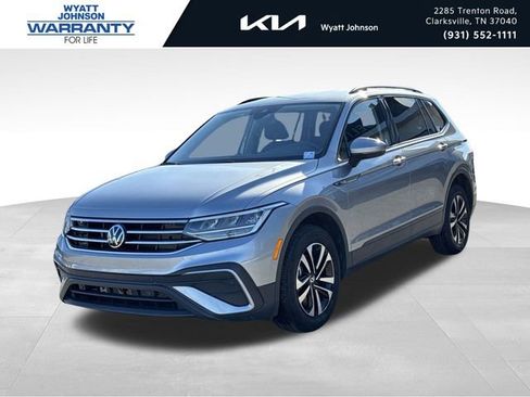 Used 2024 Volkswagen Tiguan S image 1