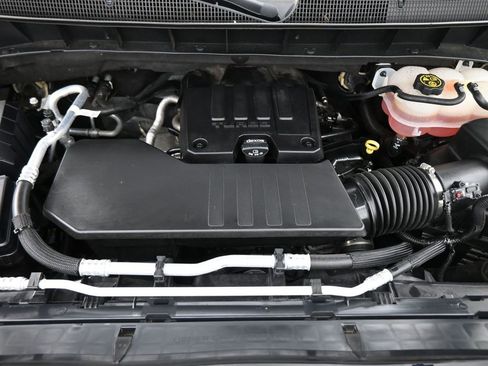 Used 2022 Chevrolet Silverado 1500 Custom image 14