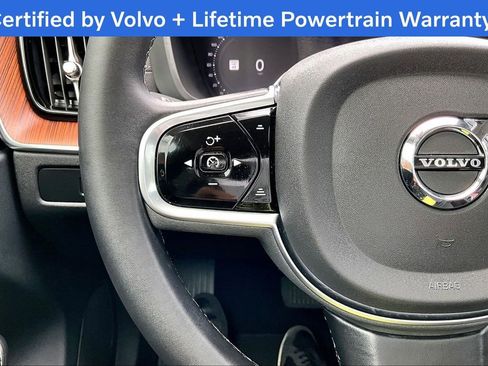 Certified 2023 Volvo XC60 B5 Ultimate w/ Protection Package Premier AWD/4WD image 28