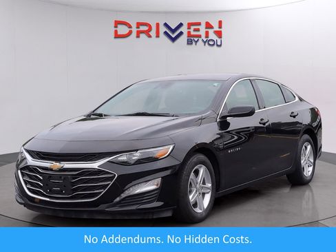 Used 2023 Chevrolet Malibu LT image 1