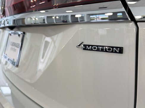 New 2026 Volkswagen Atlas SE image 38