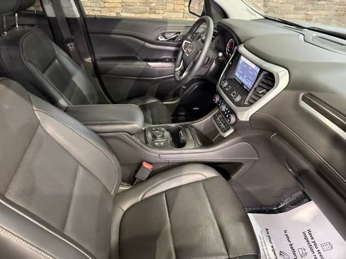Used 2023 GMC Acadia SLT w/ Elevation Edition image 23