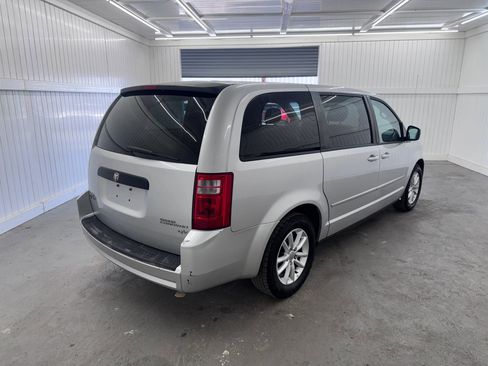 Used 2009 Dodge Grand Caravan SE image 5