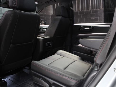 Used 2026 Chevrolet Tahoe RST w/ Comfort Package RWD image 35