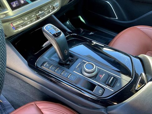 Used 2023 Maserati Levante GT AWD/4WD image 18