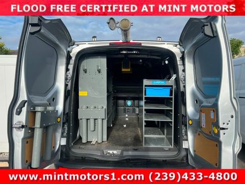 Used 2021 Ford Transit Connect XLT image 3