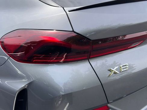 Used 2025 BMW X6 xDrive40i w/ Premium Package AWD/4WD image 10