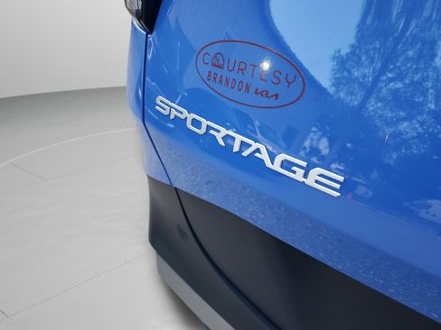Used 2026 Kia Sportage EX image 31