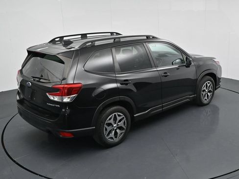 Used 2024 Subaru Forester Premium AWD/4WD image 24