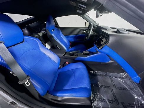 Used 2024 Nissan Z Performance w/ Floor Mat Package RWD image 11