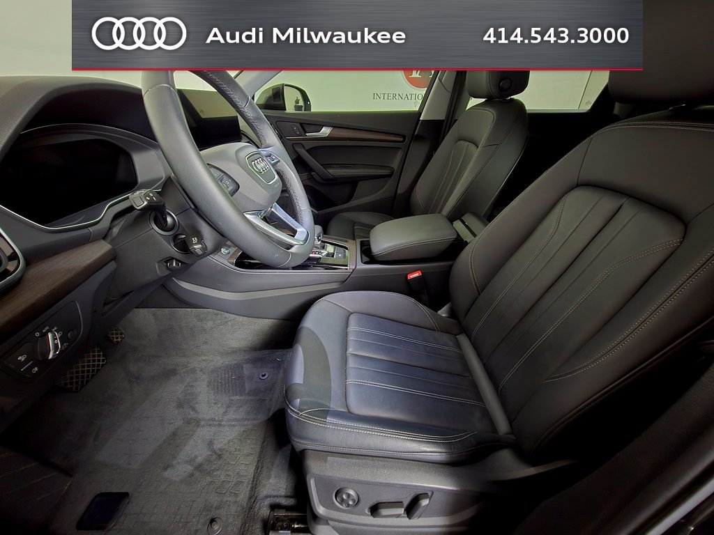 Used 2023 Audi Q5 2.0T Premium Plus w/ Premium Plus Package AWD/4WD image 17