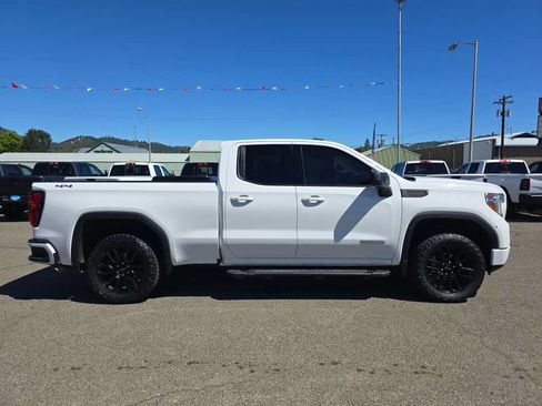 Used 2022 GMC Sierra 1500 Elevation AWD/4WD image 6