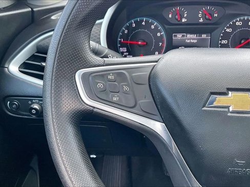 Used 2022 Chevrolet Malibu LT FWD image 10