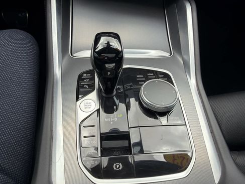 Used 2023 BMW X6 xDrive40i w/ M Sport Package image 24