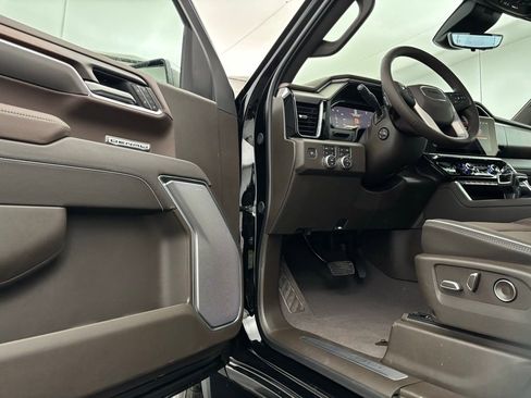 New 2026 GMC Sierra 1500 Denali w/ Denali Reserve Package image 17