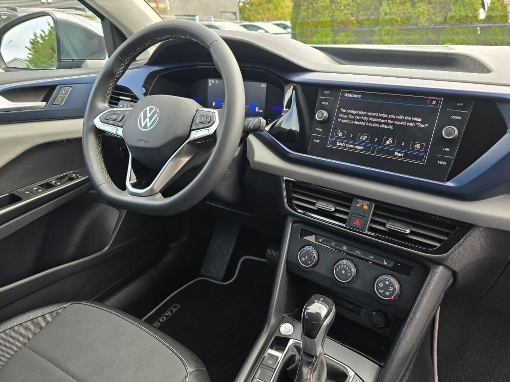 Used 2022 Volkswagen Taos SE w/ IQ.Drive SE Package AWD/4WD image 12