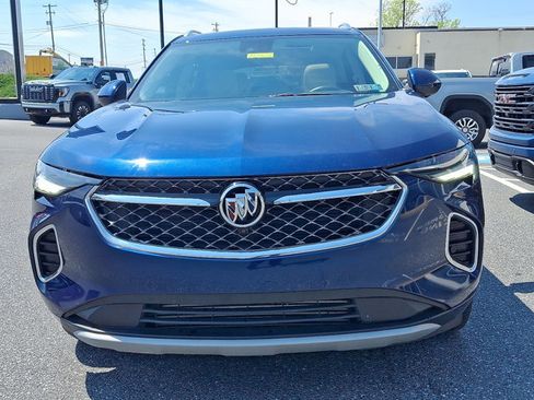 Used 2022 Buick Envision Avenir w/ Technology Package II AWD/4WD image 2