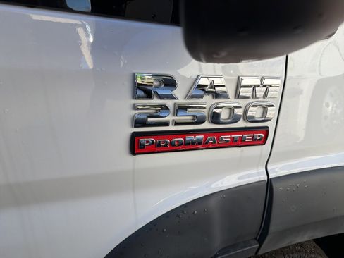 Used 2017 RAM ProMaster 2500 w/ Interior Convenience Group image 29