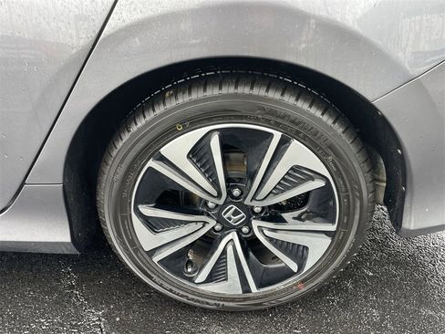 Used 2018 Honda Civic EX-L image 7