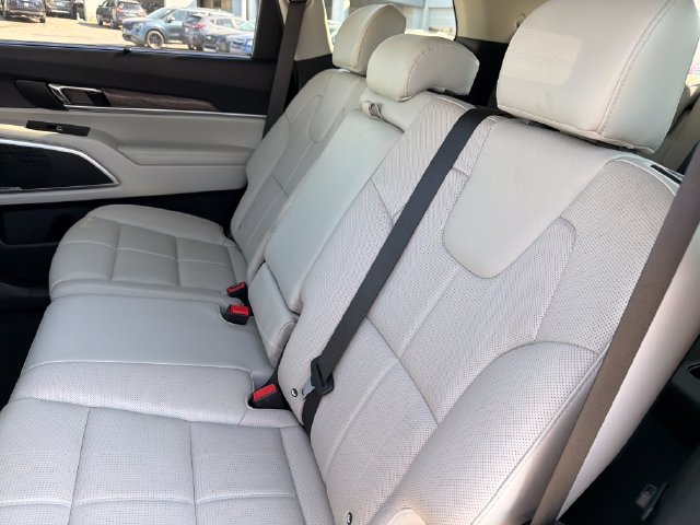 Used 2020 Kia Telluride EX AWD/4WD image 22
