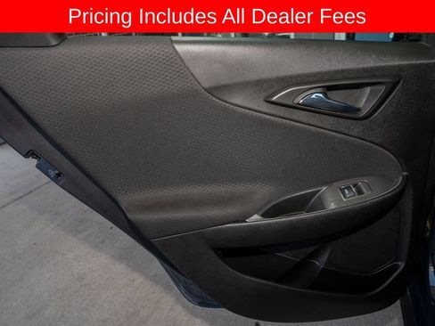 Used 2025 Chevrolet Malibu LT FWD image 8