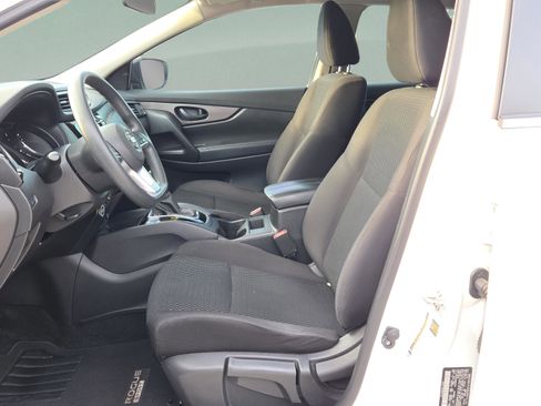 Used 2019 Nissan Rogue Sport S w/ Appearance Package image 9