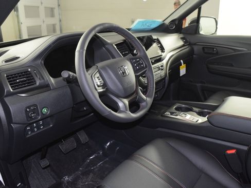 New 2026 Honda Ridgeline TrailSport+ image 2