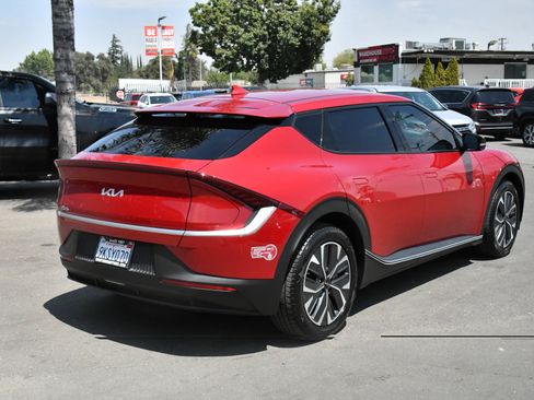 Used 2024 Kia EV6 Light RWD image 8