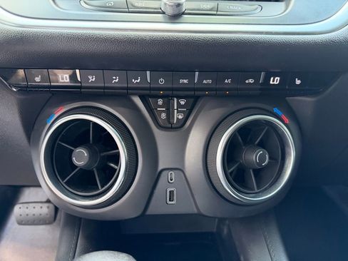 Used 2021 Chevrolet Blazer LT image 26