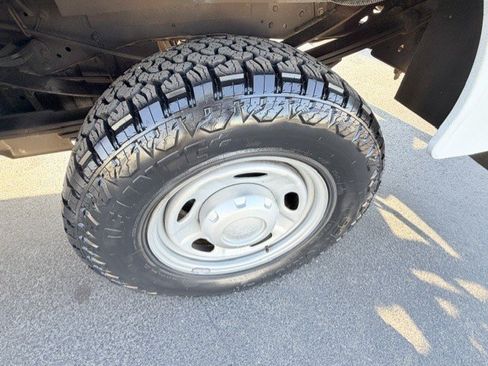 Used 2011 Ford F350 XL w/ Skid Plate Pkg AWD/4WD image 11