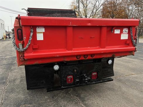 Used 2017 Ford F550 4x4 Regular Cab Super Duty image 11