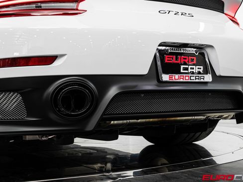 Used 2018 Porsche 911 GT2 RS image 30