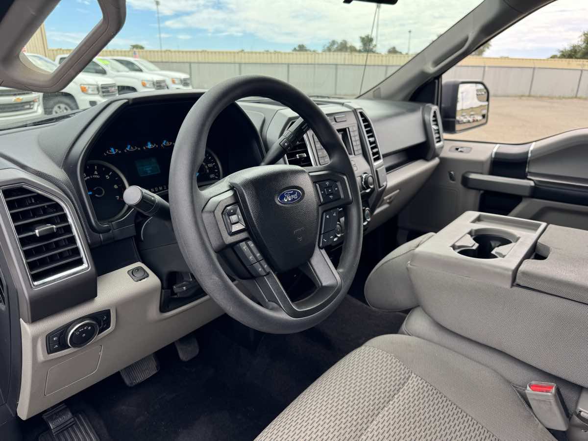 Used 2015 Ford F150 XLT RWD image 23
