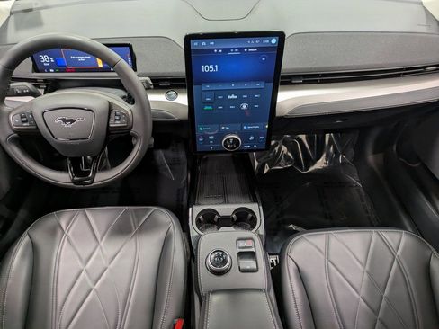 Used 2022 Ford Mustang Mach-E Select image 23