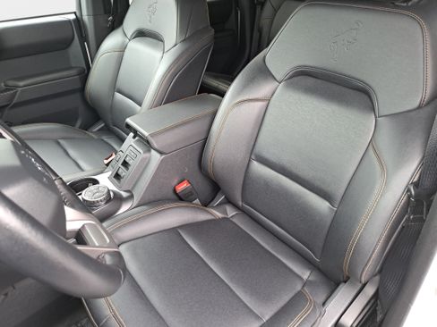 Used 2024 Ford Bronco Badlands AWD/4WD image 14