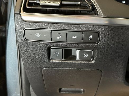 Used 2022 Hyundai Palisade Calligraphy image 18