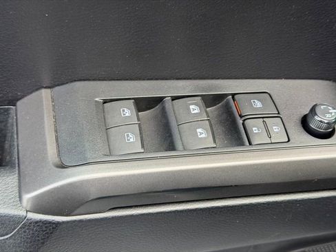 Certified 2020 Toyota Tacoma TRD Off-Road image 19