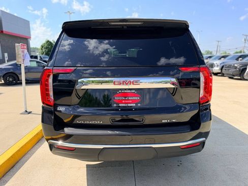 Used 2023 GMC Yukon XL SLT AWD/4WD image 6