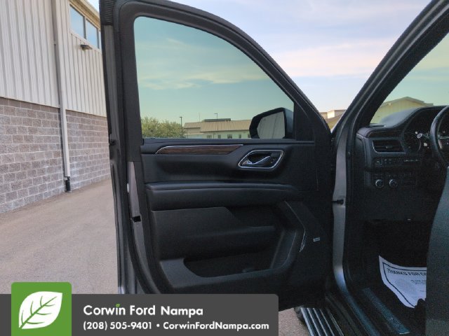 Used 2021 Chevrolet Suburban High Country AWD/4WD image 10