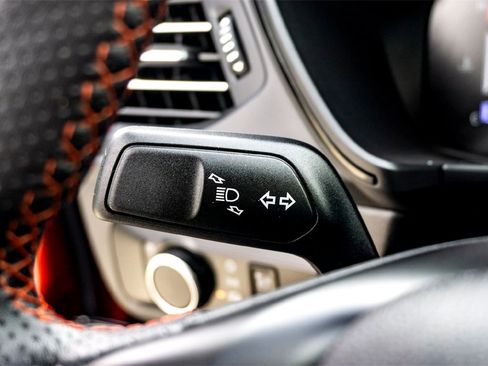 Used 2025 Ford Escape ST-Line image 19