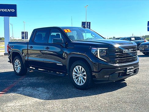 Used 2022 GMC Sierra 1500 Elevation w/ LPO, Elevation Black Package RWD image 10