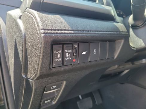 Certified 2026 Honda Odyssey EX-L image 10