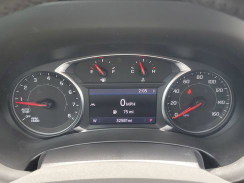 Used 2022 GMC Terrain SLT w/ LPO, Floor Liner Package FWD image 25